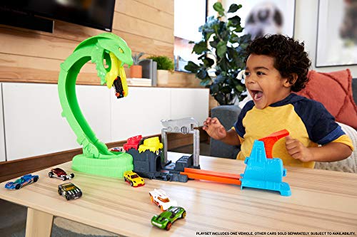 Deals Toxic Snake Strike Challenge Play Set With Slime For Kids 5 Years Old & Up Includes One 1:64 Scale Hot Wheels Vehicle Connects To Other Sets Single Or Multicar Play - Vehicle Adventure Play Collection